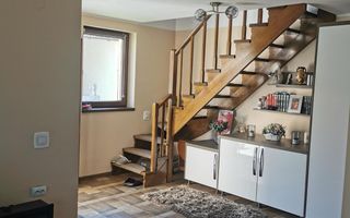 Casa renovata 3 camere teren liber 1250 mp grădină 1400 mp in Colun - Poză 9