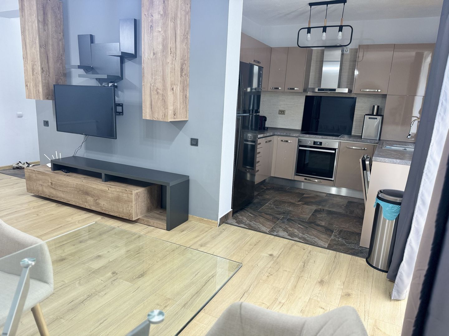 Apartament 2 camere Domnesti Loc de Parcare - Poză 4