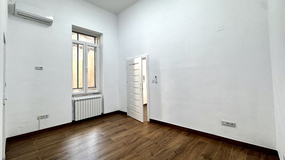 Spațiu birouri - renovat integral, etaj 1, in Piața Unirii - Poză 2