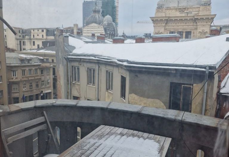 Apartament 2 camere Calea Victoriei, 60 mp, centrală proprie, 5 balcoane - Poză 12