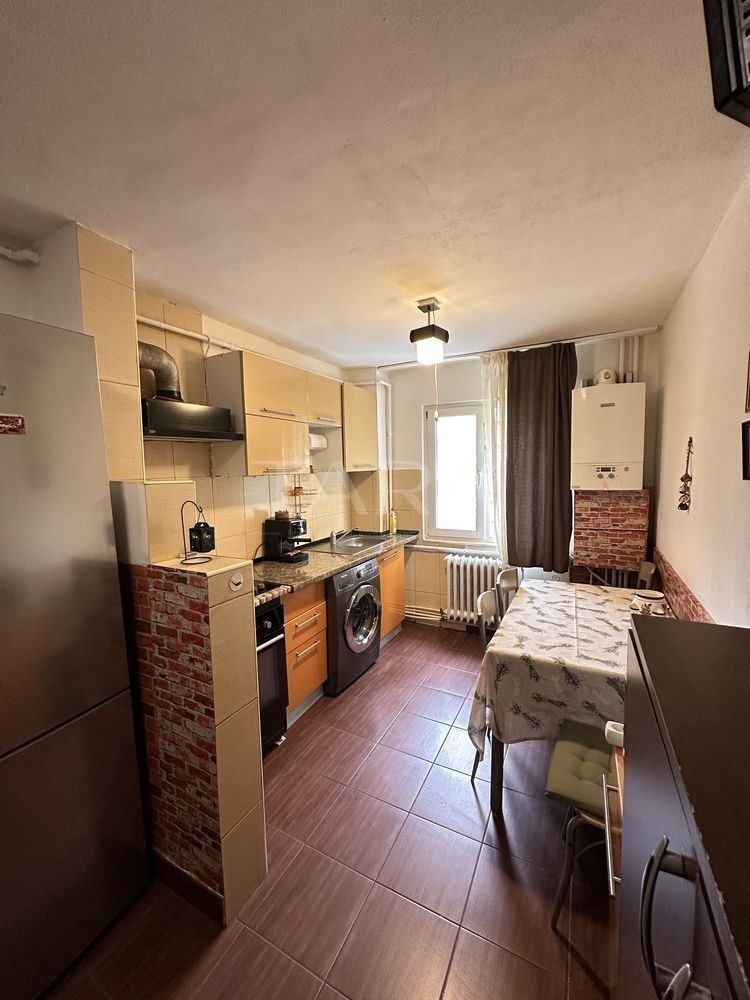 Apartament decomandat cu 4 camere, în zona Parcului Colina – Mănăștur. - Poză 1