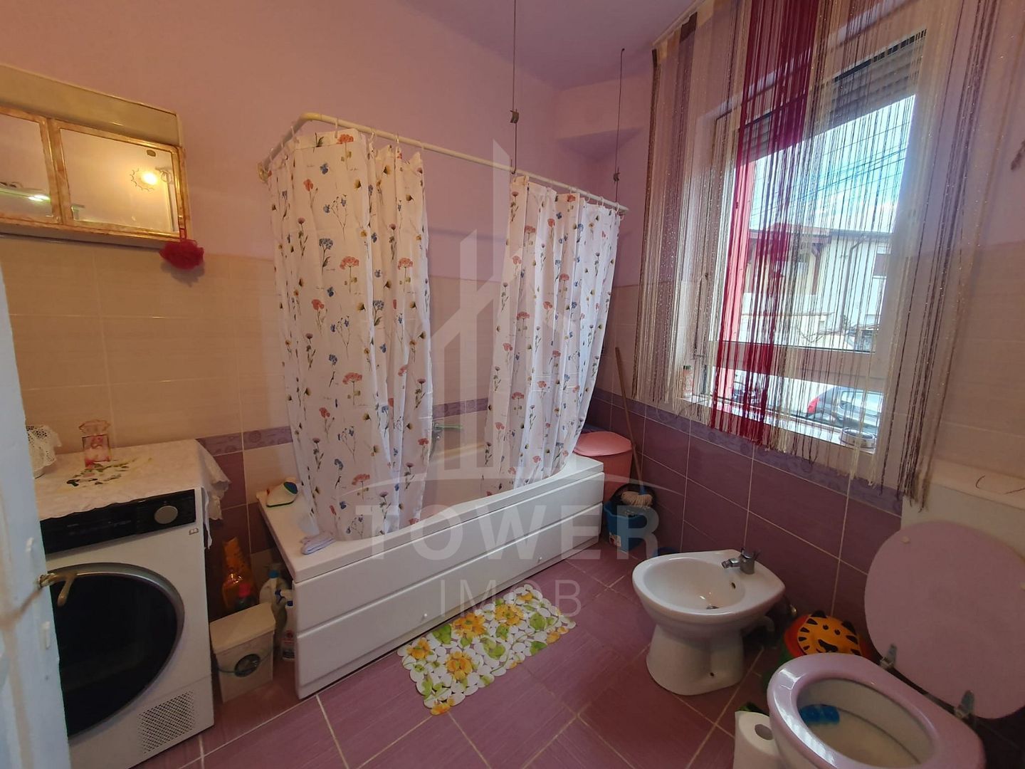 Casă de vânzare în Sibiu -individuală-curte comună- teren de 239 mp - Poză 11