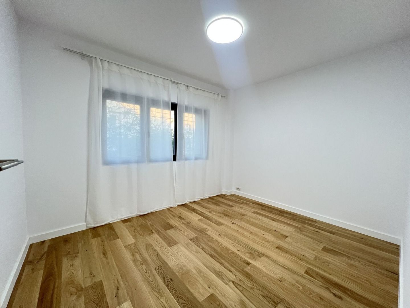Aviatiei | 4 camere renovate | decomandat- langa metrou parc si scoala - Poză 8