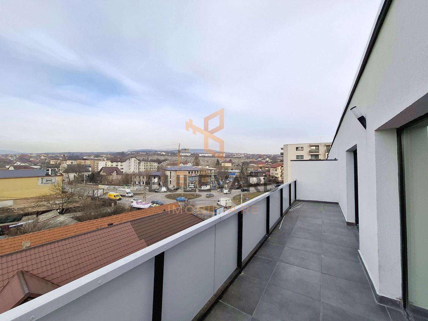 Spatiu de birou 62.5 mp + terasa 32 mp, parcare - Poză 1