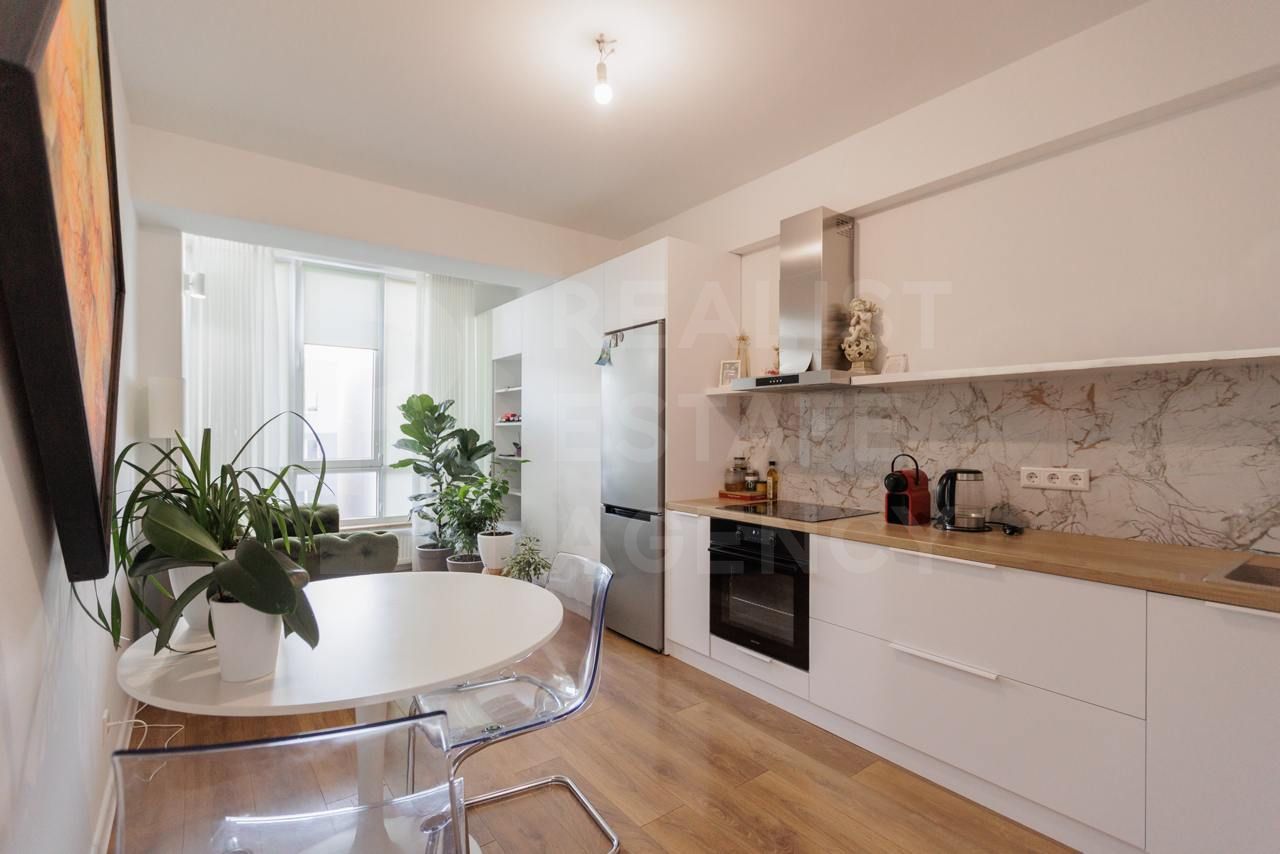 Vânzare, apartament, 1 cameră, strada Sprîncenoaia, Centru - Poză 1