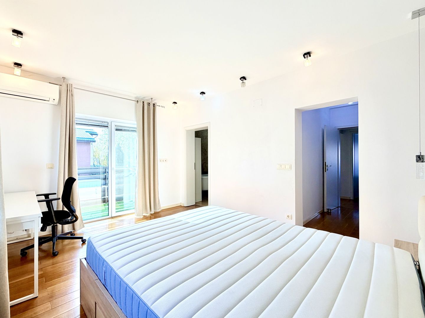 Apartament elegant -curte proprie - garaj - Poză 21