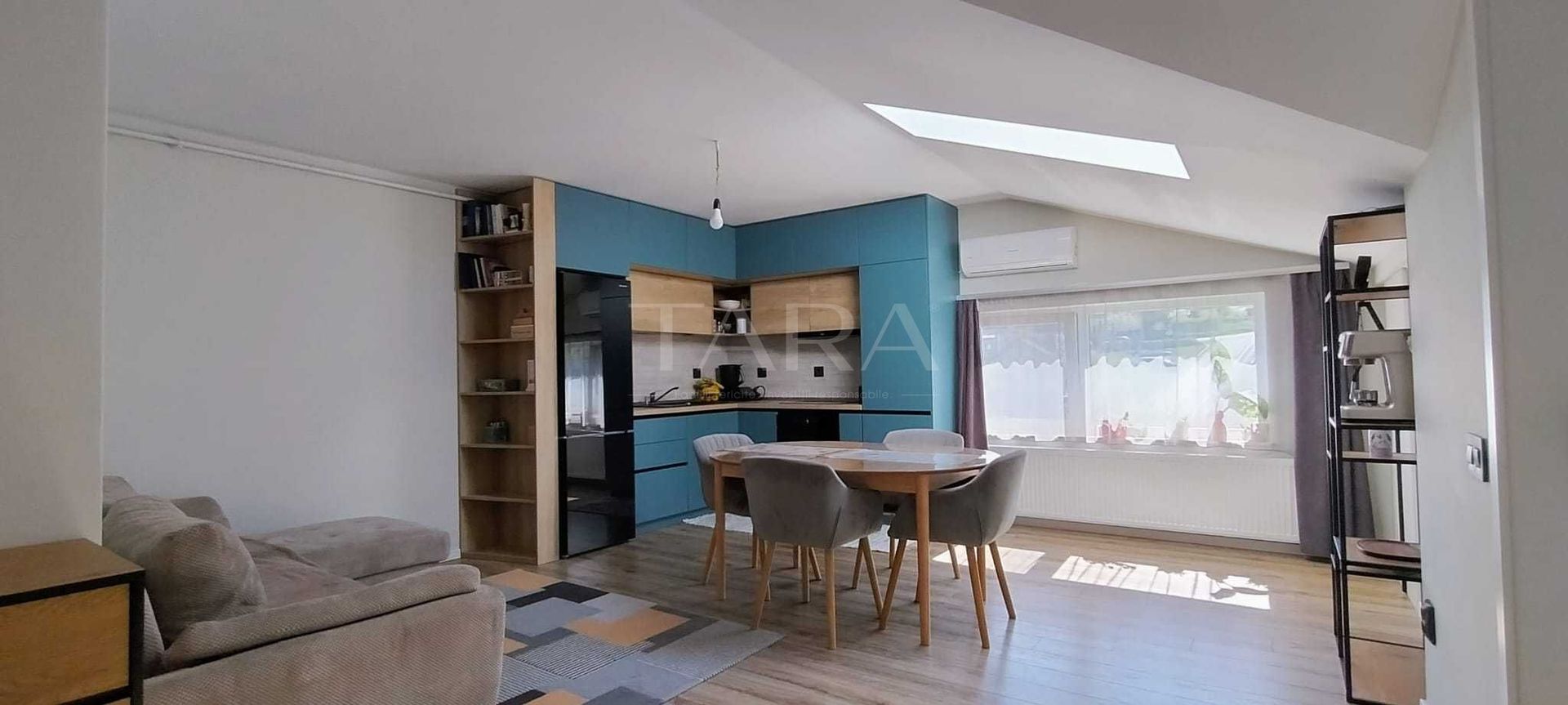 Apartament cu 4 camere in apropiere de aeroport - Poză 5