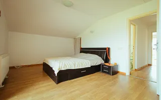Exclusivitate - Sanpetru, casa cu priveliște deosebită - Poză 17