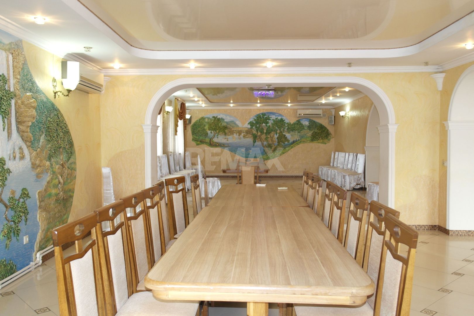 Restaurant pe prima linie Centru Mereni - Poză 15