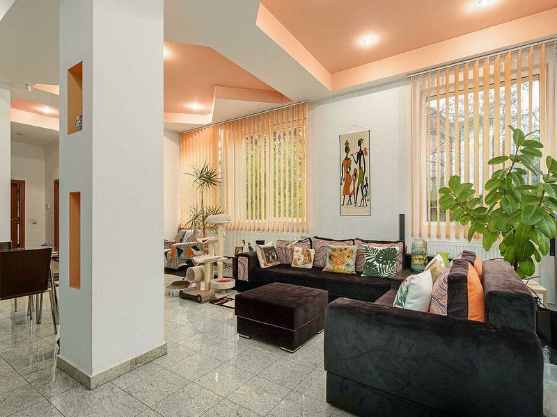 Vila pozitie excelenta | Piata Muncii - Poză 1