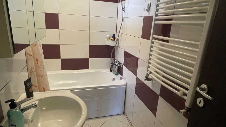 Închiriez apartament 2 camere, Mihai Bravu, centrală proprie - Poză 6
