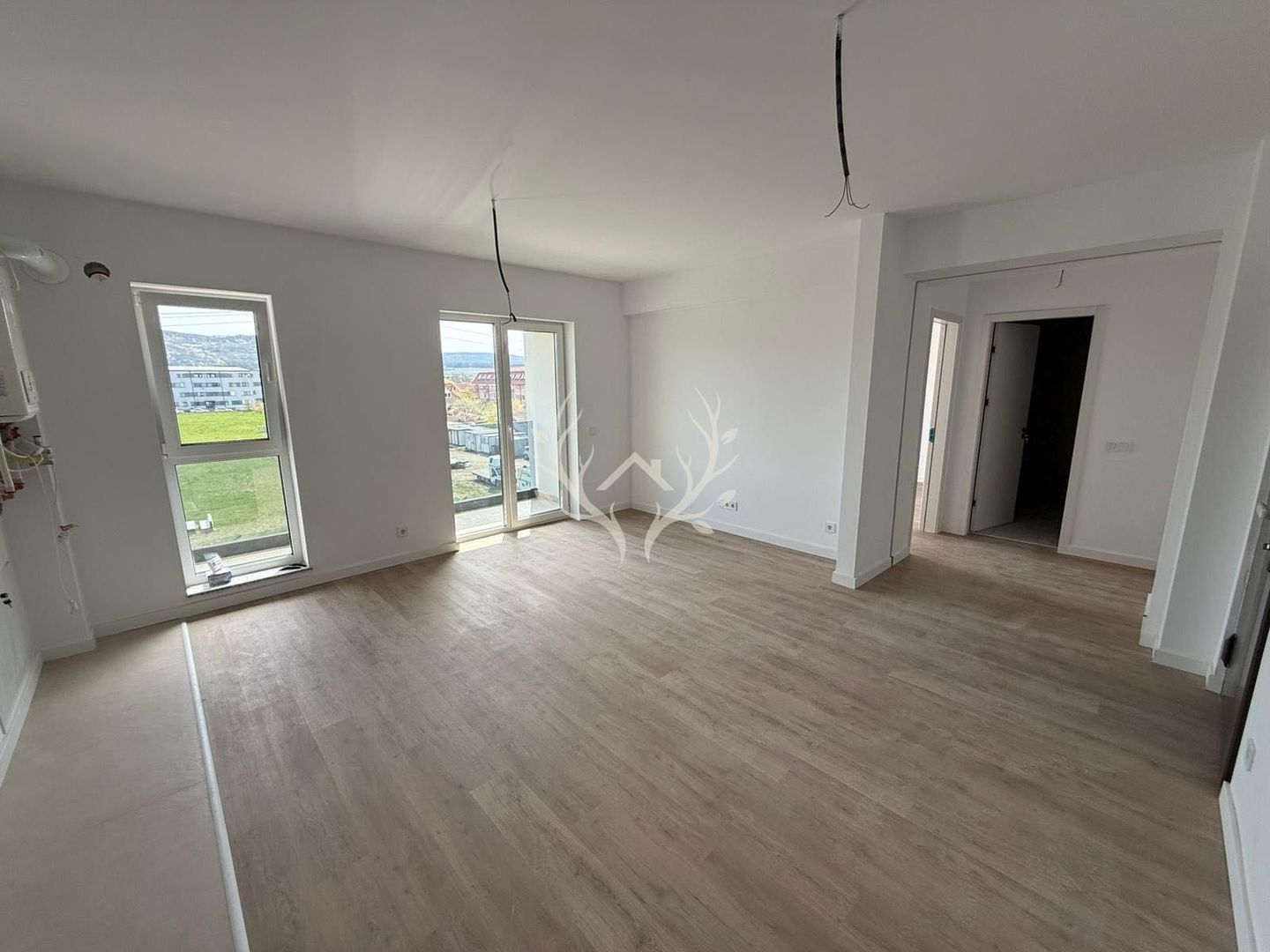 Apartament cu 2 camere, bloc nou, str Tineretului, Floresti - Poză 2