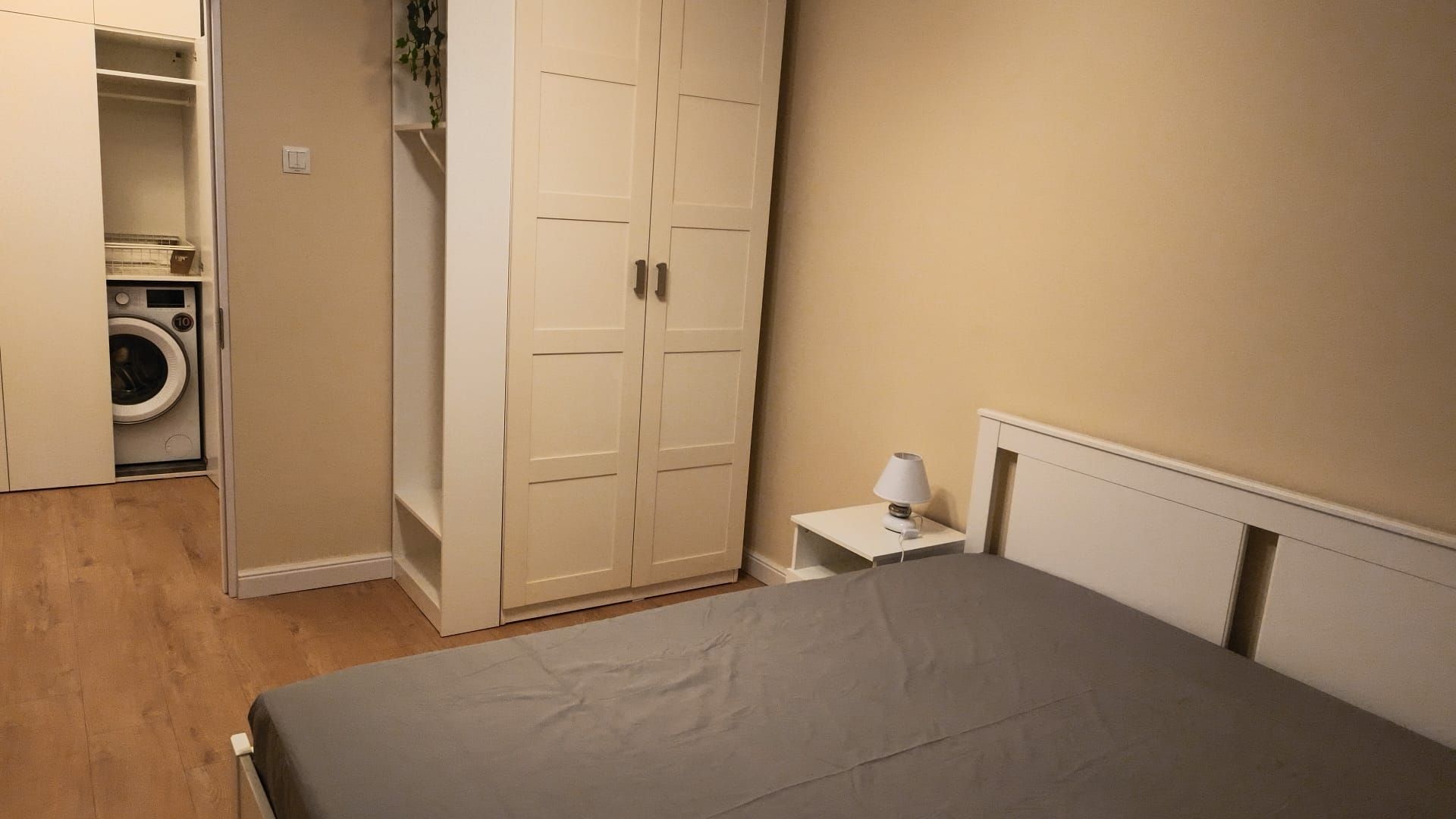 AP. 2 CAMERE- PIATA SUDULUI, BUCATARIE INCHISA, MOBILAT MODERN - Poză 7