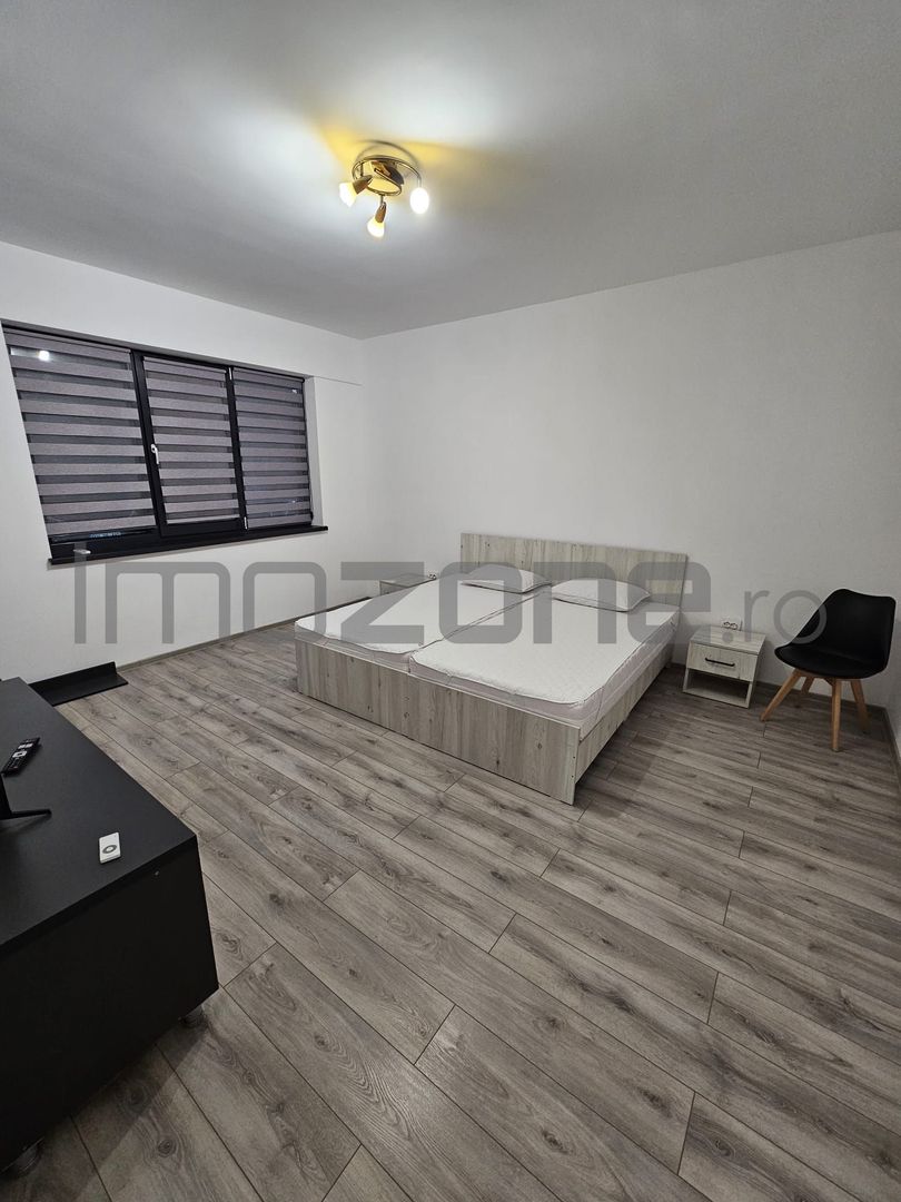 Garsoniera, 42 mp, decomandata, bucatarie 11 mp, mobilata/utilata - Poză 2