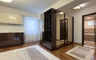 Apartament cu 3 camere, Parcare, P-ta Cipariu  zona Central - Poză 10