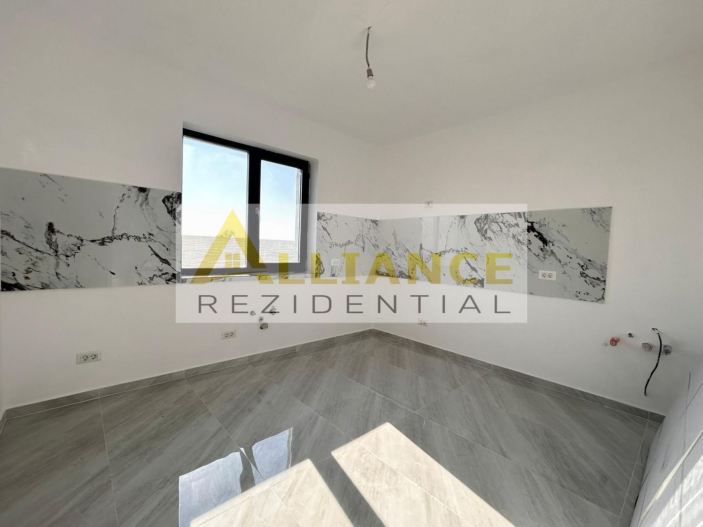 Casa Individuala de vanzare - Teren 350 mp | 4 camere - 3 bai - Poză 17