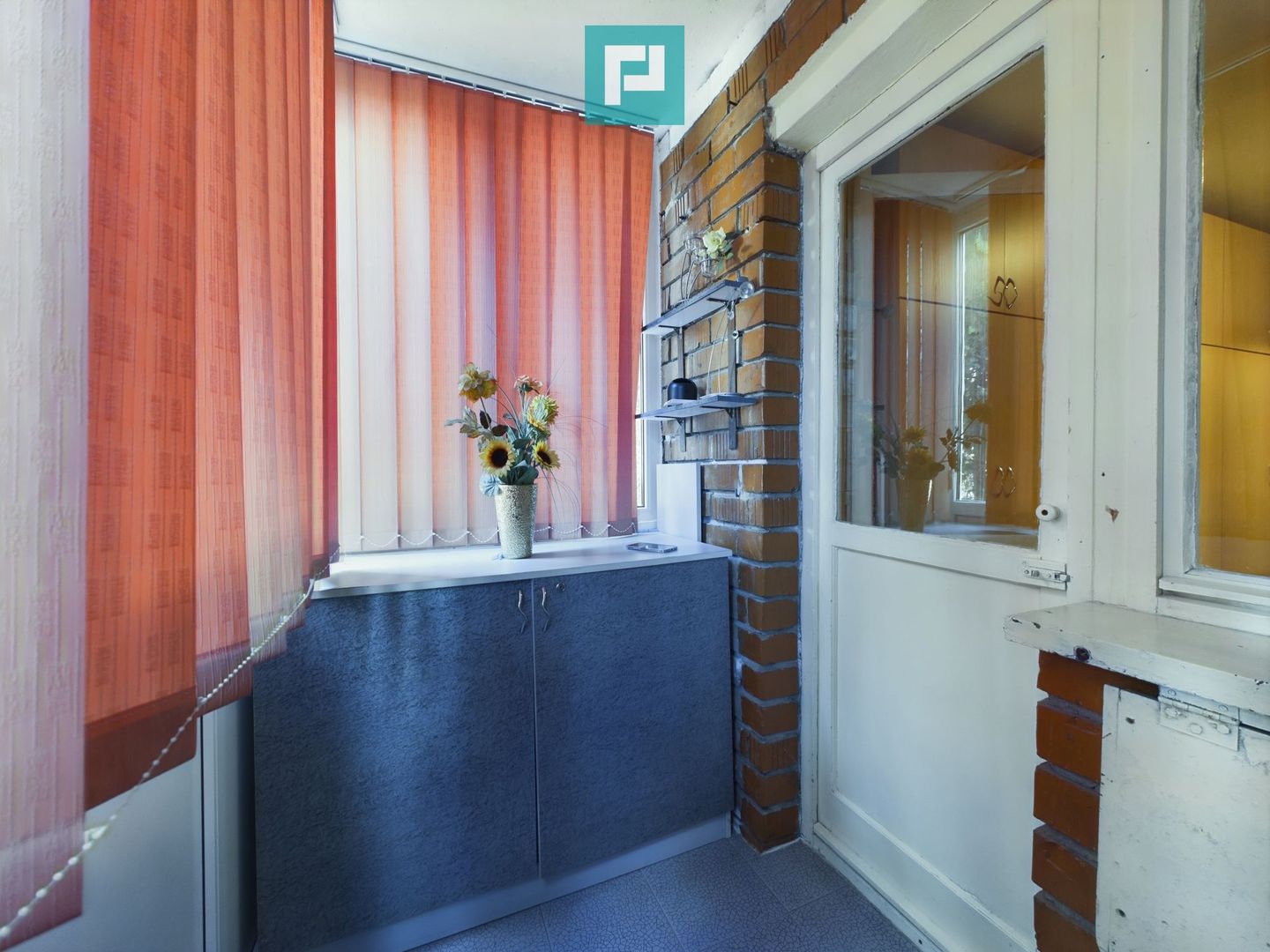 Apartament cu 3 camere pe Aleea Tomis - Poză 9