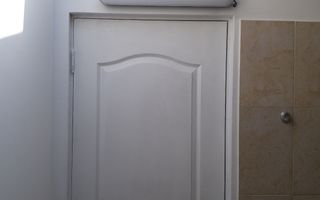 Oportunitate Unică! Vilă Spațioasă lângă Podul Grant, Ideală pentru Birouri - Poză 6