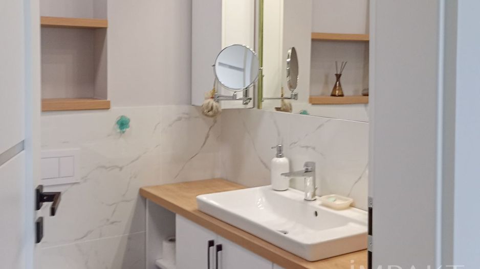 Apartament 3 camere la Cheie in zona Vivo ! - Poză 11