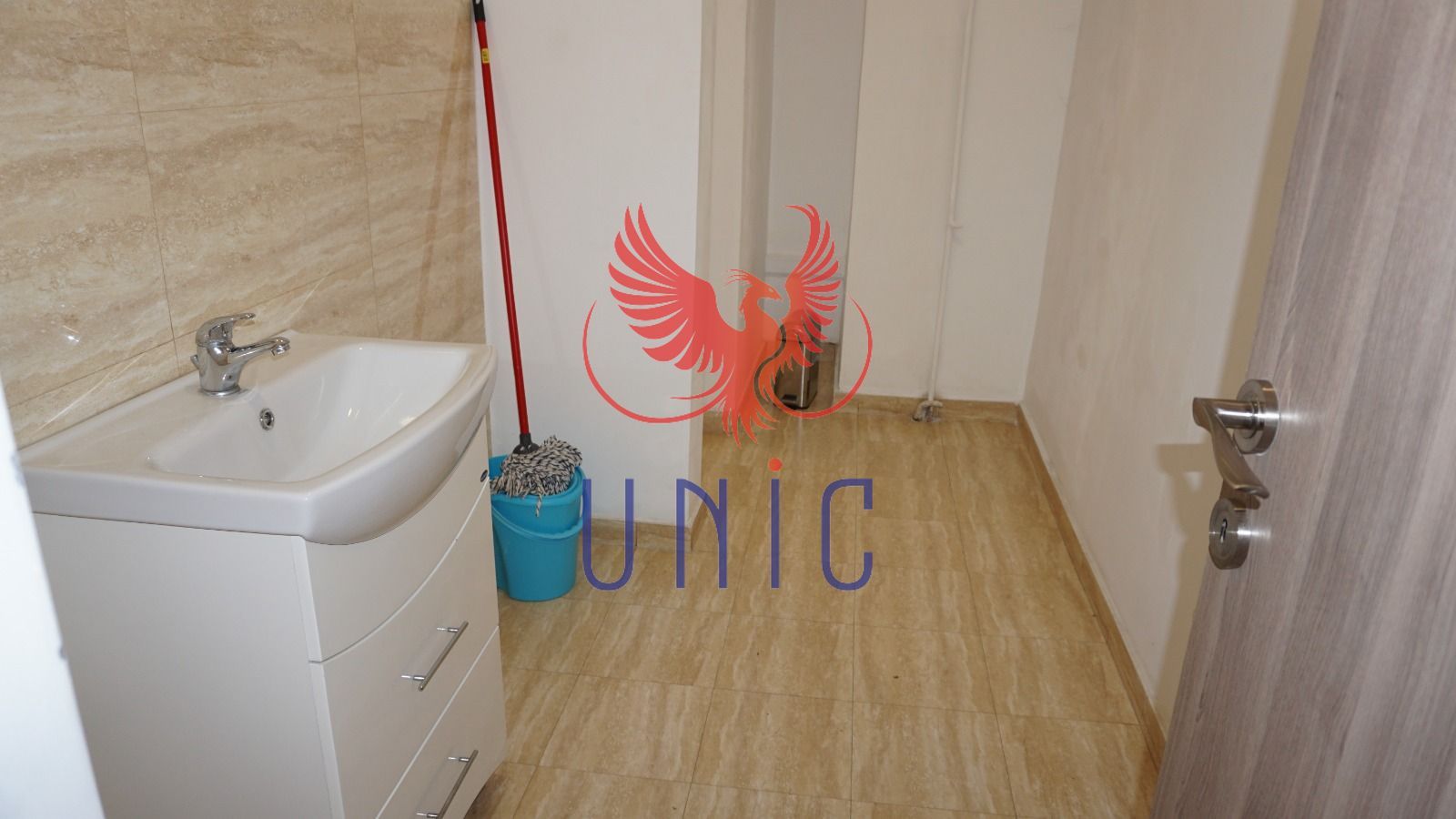 Spatiu de inchiriat -Cartier Lapus!! - Poză 9