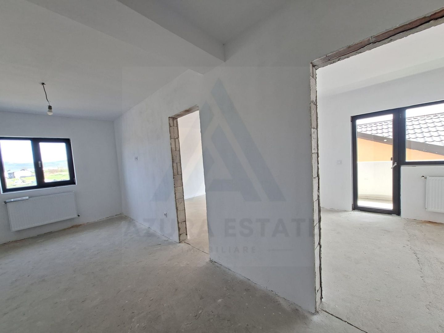 Apartament 3 camere 60 mp utili etaj 1 baie cu fereastra Selimbar - Poză 2