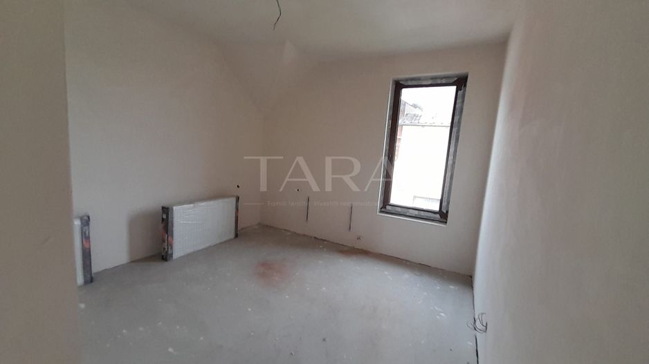 Casa individuala la intrare in Campenesti - Poză 5