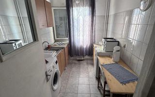 Apartament cu 2 camere / 50mp/ zona Podu Ros - Poză 5