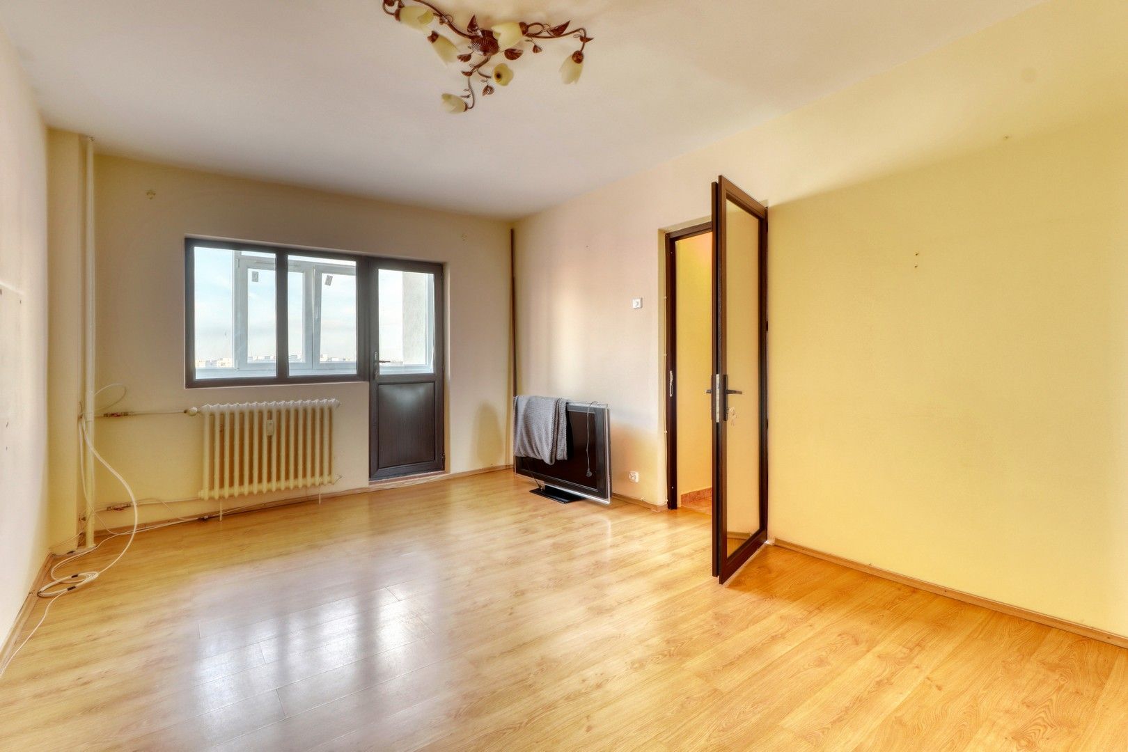 BERCENI - Apartament 4 camere- 82 Mp- comision 0% - Poză 1
