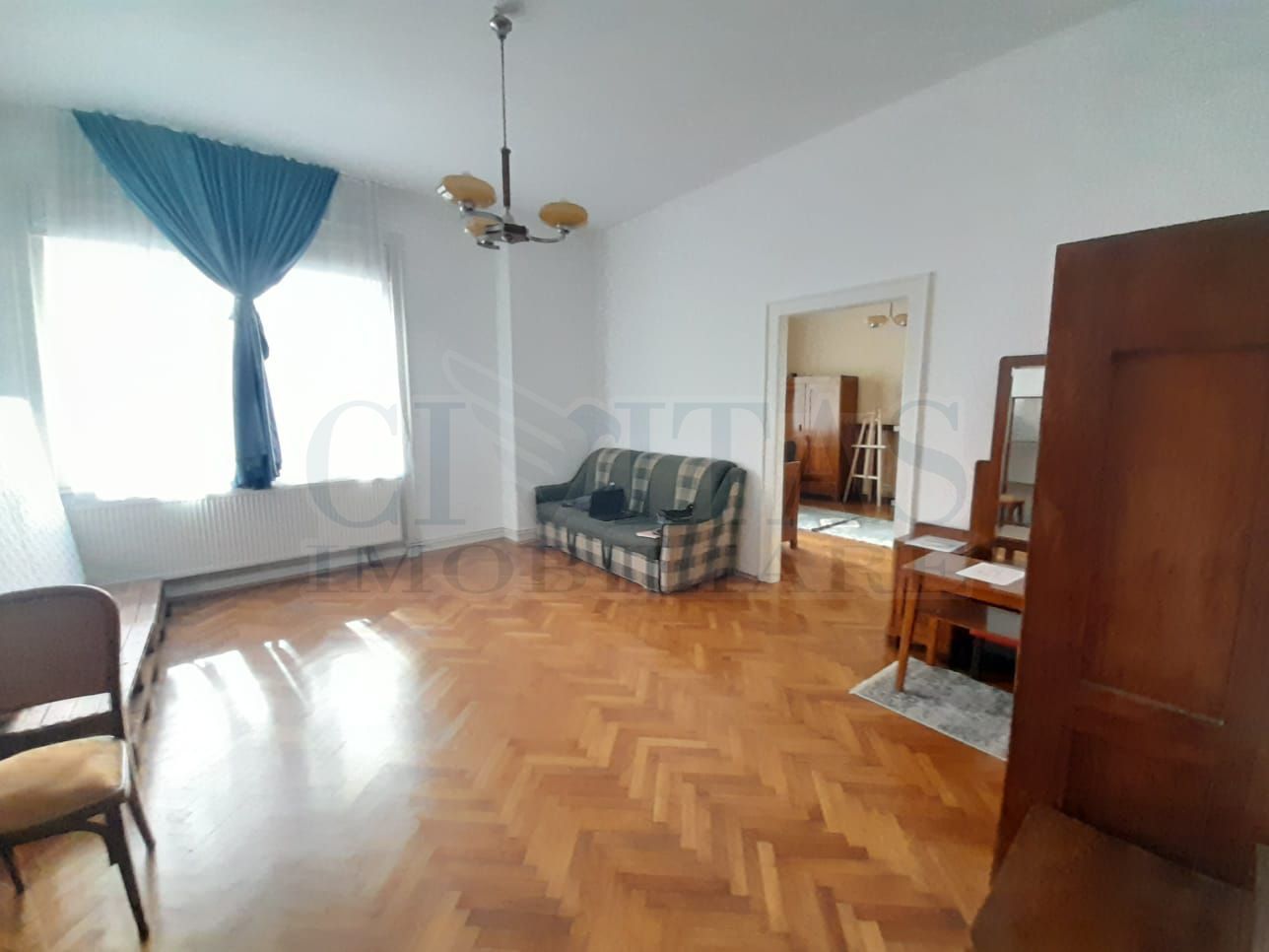 Apartament 2 camere in bloc tip vila,  strada Horea! - Poză 3