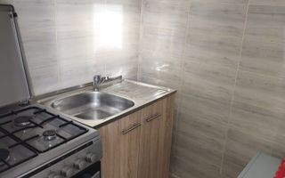 Apartament cu trei camere de vanzare, Piata Muncii, 231.000€ negociabil - Poză 6