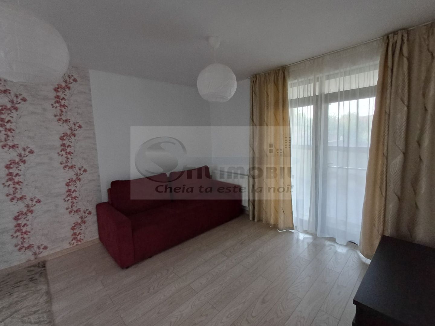 Casă 4 camere – 115 mp, cu teren 100 mp – Valea Adanca-850 Euro - Poză 4