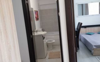 Apartament de închiriat, 2 camere decomandate, renovat, Strada Roșcani 36, 10 minute pe jos de Medicină - Poză 5