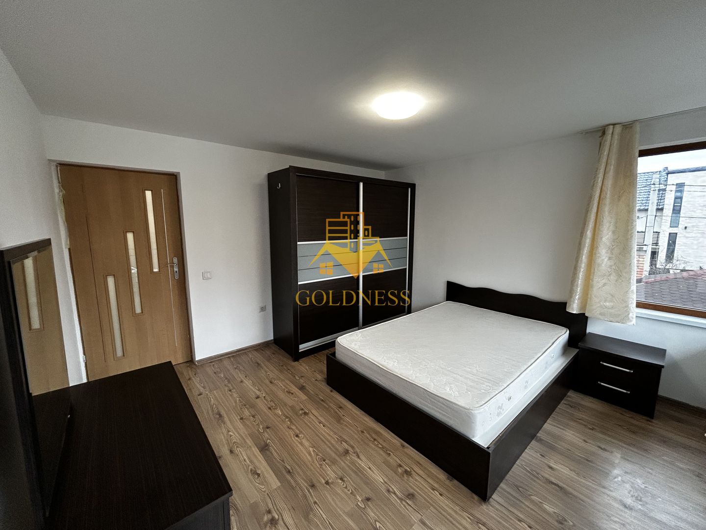 4 camere open space, Curte, Parcare, Modern, Lidl, Buna Ziua - Poză 1