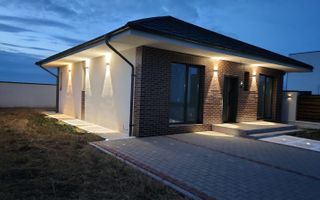 Case parter 300 mp curte Comision 0 - Poză 3