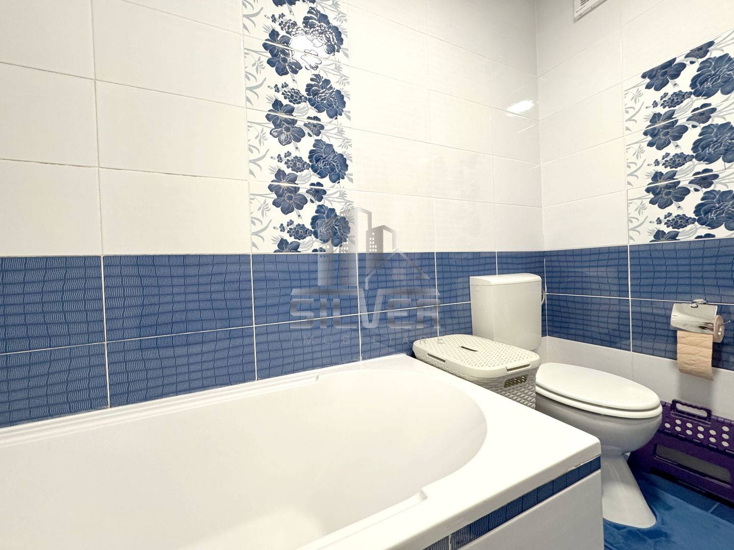 Apartament cu 3 camere la cheie+2 parcari. - Poză 10