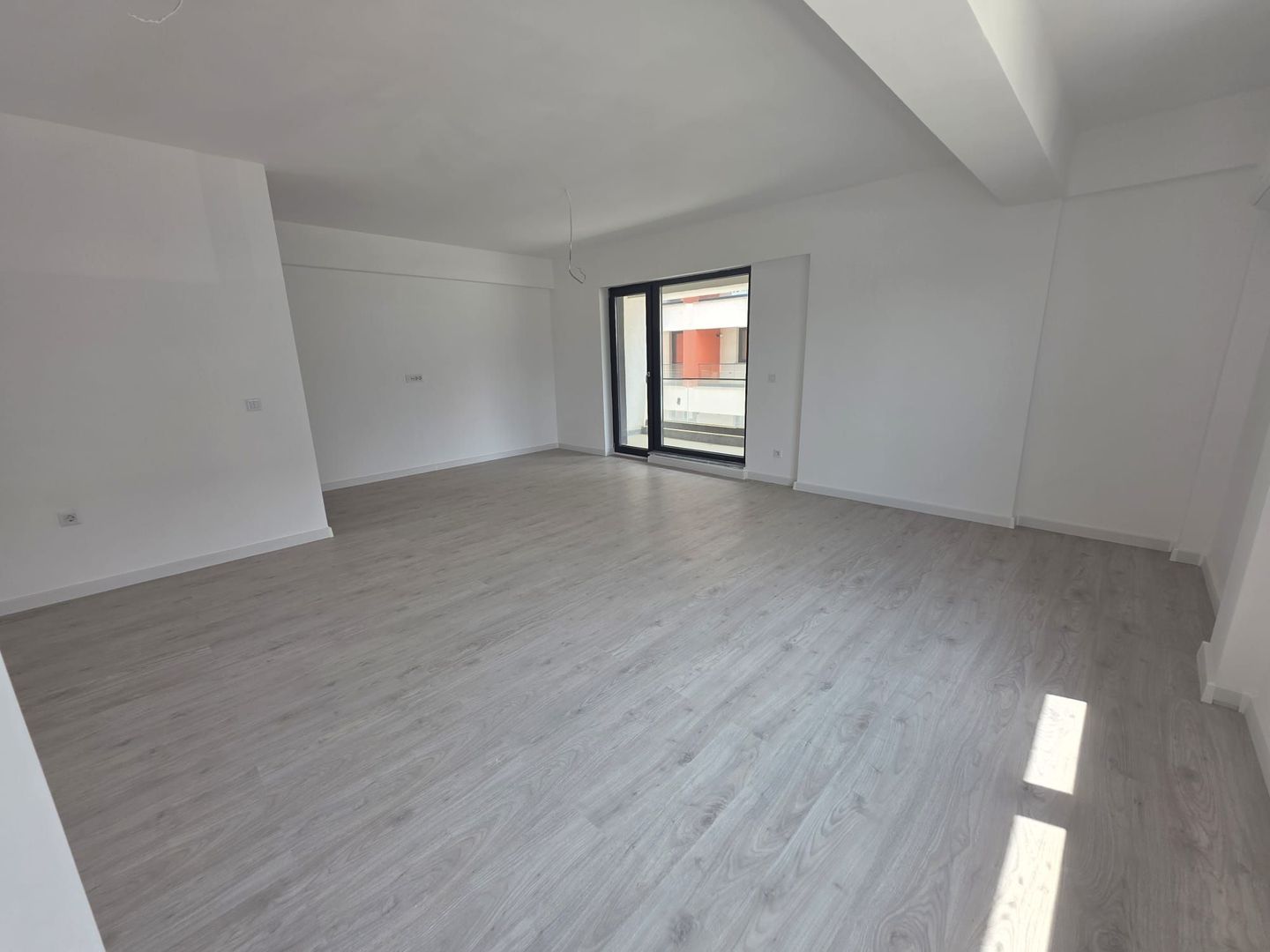 Apartament 2 camere Pipera, 67 mp, etaj 1,complex nou finalizat - Poză 3