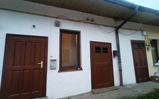 De vanzare! Apartament spatios la curte, zona centrala - Poză 2