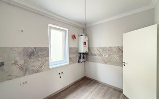 Gradina proprie. Bucatarie inchisa. Loc de parcare. - Poză 5