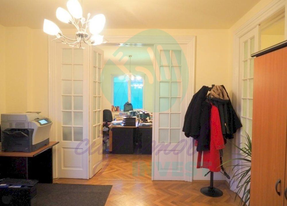 Vila RECONDITIONATA vis-a-vis de PARC - Poză 11