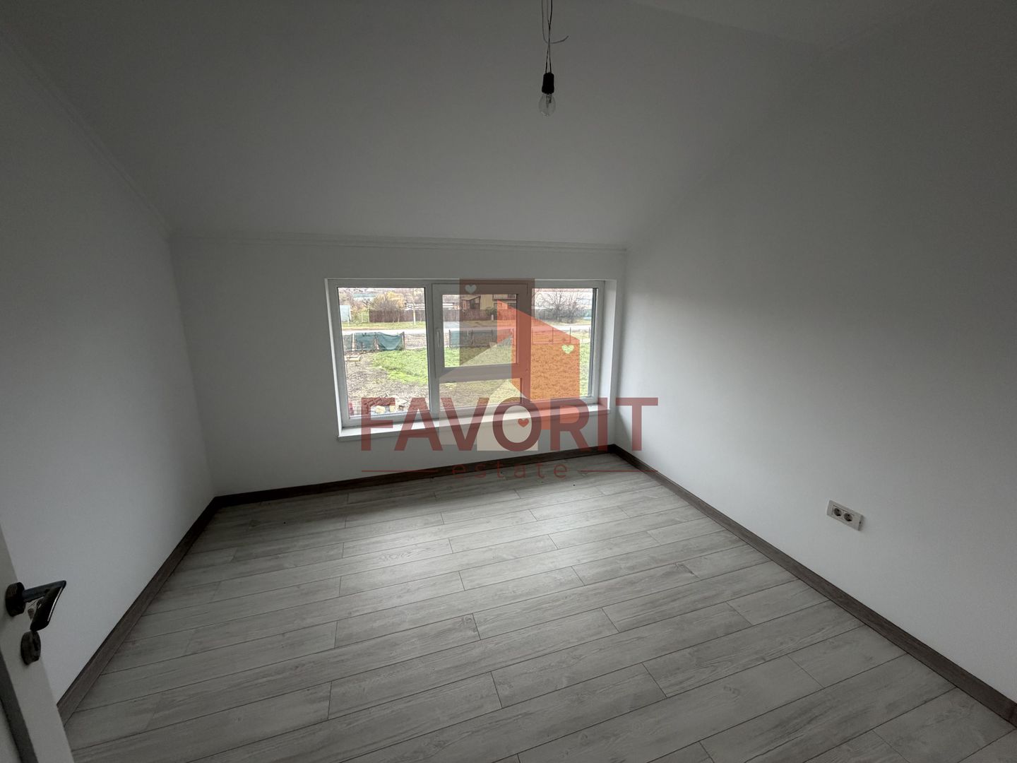 Finisat la cheie. Acces asfaltat. Disponibil imediat - Poză 7