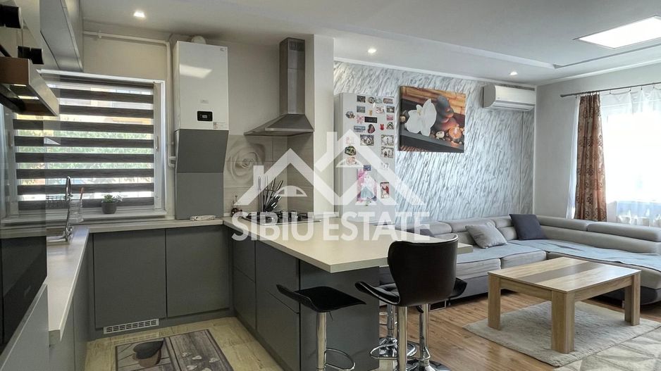 Apartament mobilat utilat 3 camere 2 balcoane–Șelimbar, Brana 123000 e - Poză 2