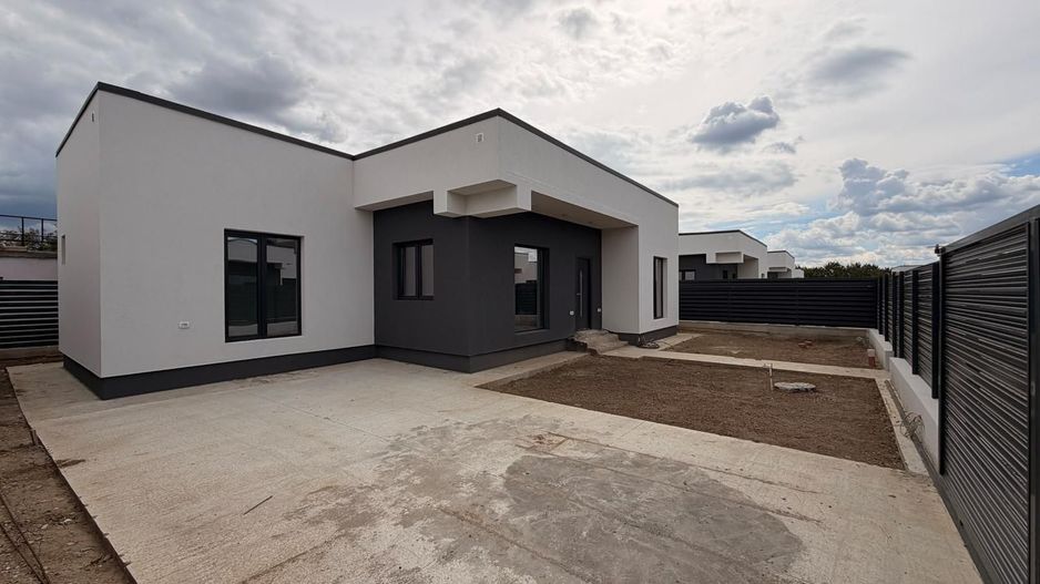 CASA INDIVIDUALA- AFUMATI, TEREN 260 MP, MUTARE IMEDIATA,COMISION 0% - Poză 1