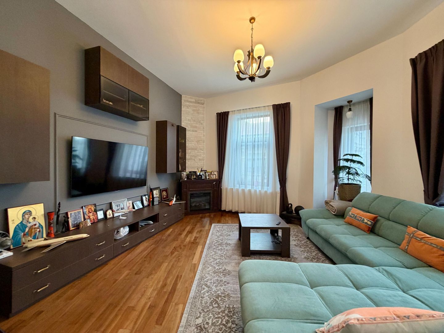 Apartament deosebit - et 1 în vilă interbelică - renovat  Gradina Icoanei - Poză 1