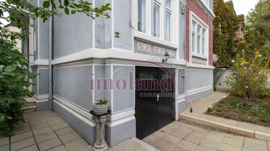 Inchiriere - Rezidenta/Birouri - Vila cu curte - Aviatorilor - Poză 36