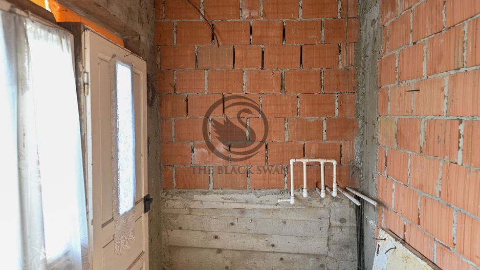 Casa la rosu de vanzare | Iordacheanu - Valea Cucului | Comision 0% - Poză 18