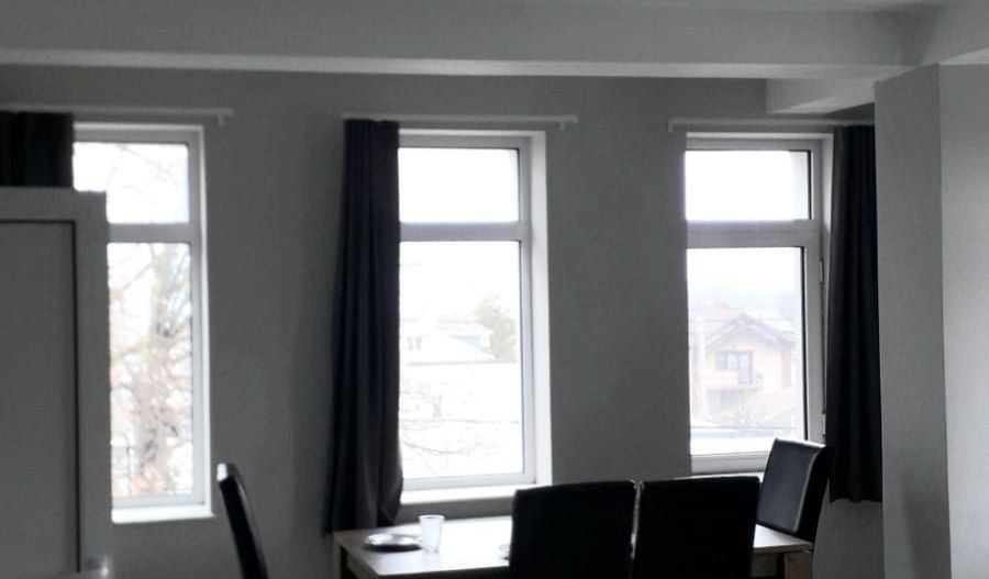 De inchiriat 2 apartamente cu 2 camere, etaj 1/2, strada Domneasca, 500 E - Poză 1