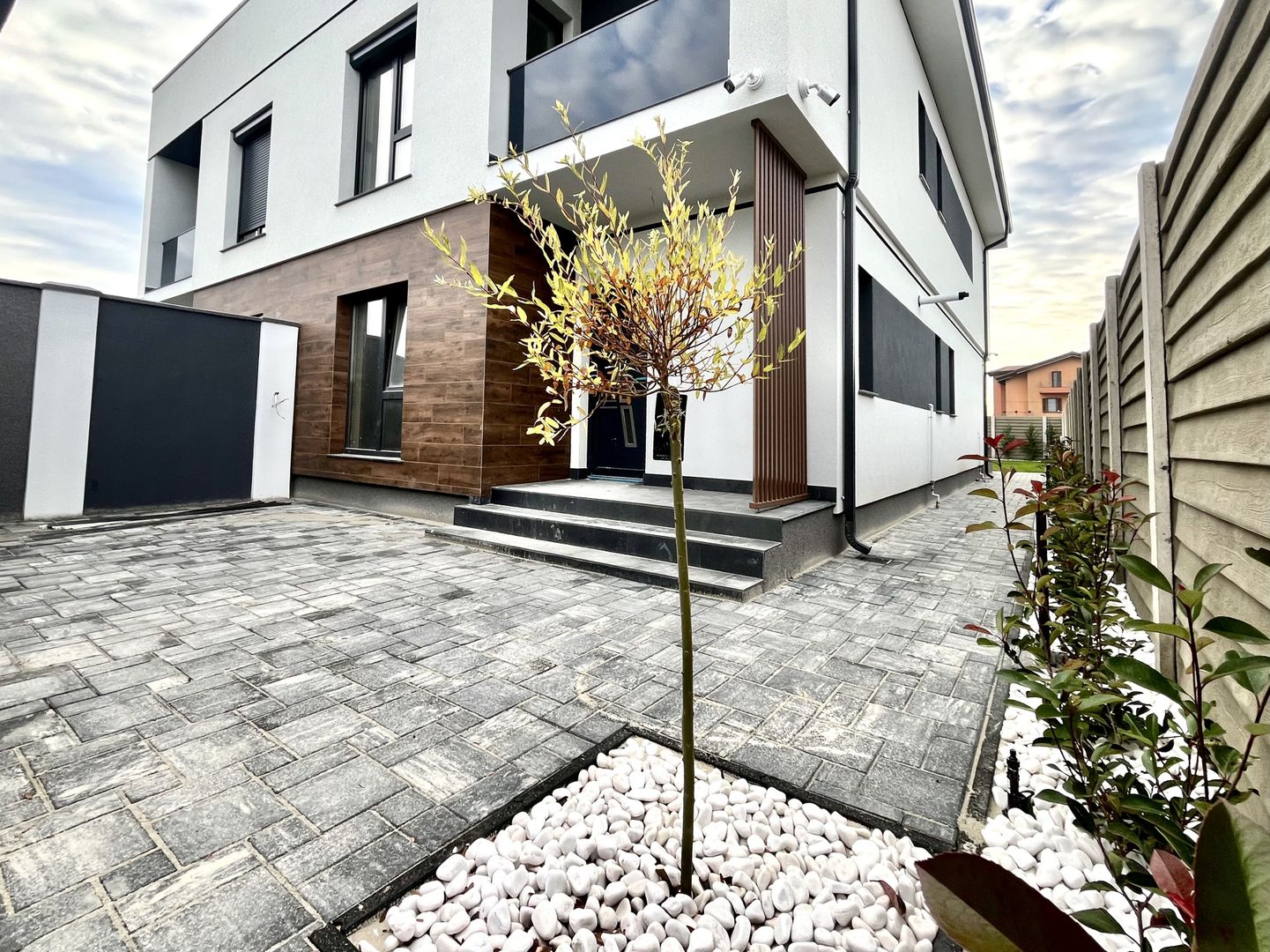 Casă P+1 în Moșnița Nouă | Confort premium si finisaje personalizabile - Poză 1