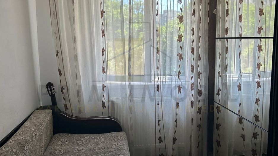 Apartament 3 camere, Păcurari, Alpha Banck - Poză 1