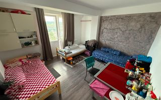 3 CAMERE DECOMANDAT--ETAJ 1-- ROND MALL MOLDOVA - Poză 1