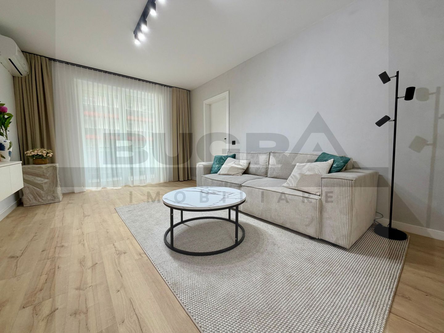 Apartament 2 camere, finisat, parcare, zona Elite - Poză 5